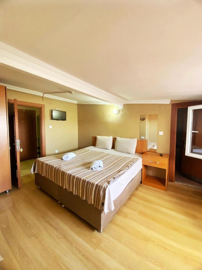 Ulubat Castle Hotel Istanbul Exterior photo